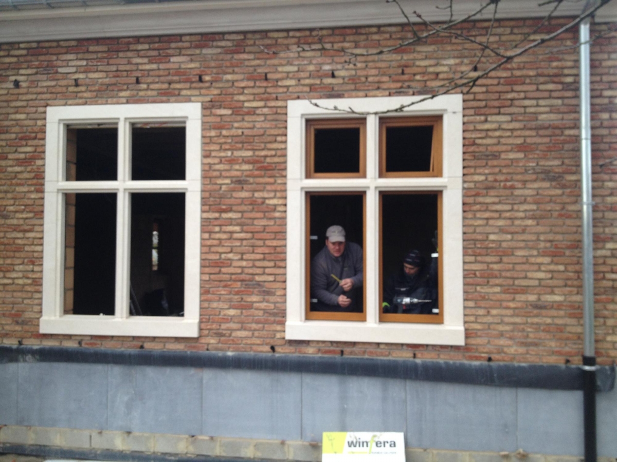 Houten ramen - houten raam zonder glas