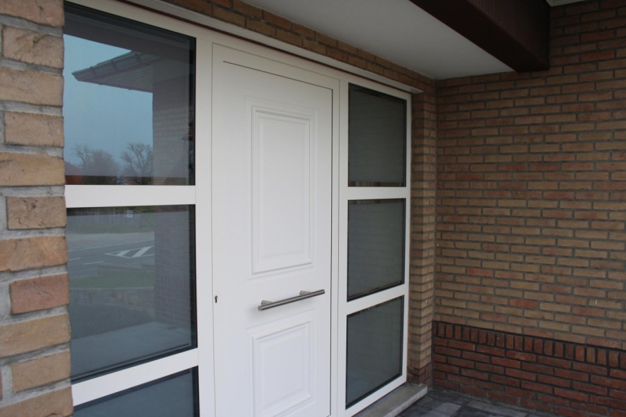 Voordeur wit alu Riemst - IMG_2783