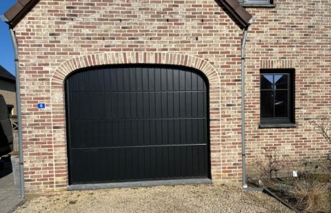 Garagepoort sectioneel planchetten