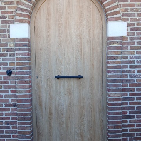 Winfera plaatste deze PVC naturel look half ronde voordeur
