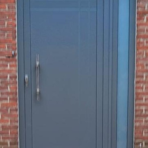 Winfera plaatst deuren met 'Frager' panelen, Belgische kwaliteit